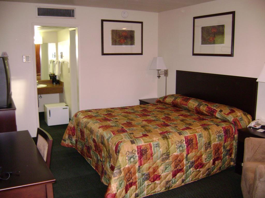 Vagabond Inn Modesto Kamer foto